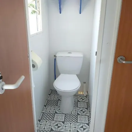 Holiday home Bungalow De 2 Chambres A Meschers Sur Gironde Avec Piscine Partagee Et Terrasse Amenagee Meschers-sur-Gironde